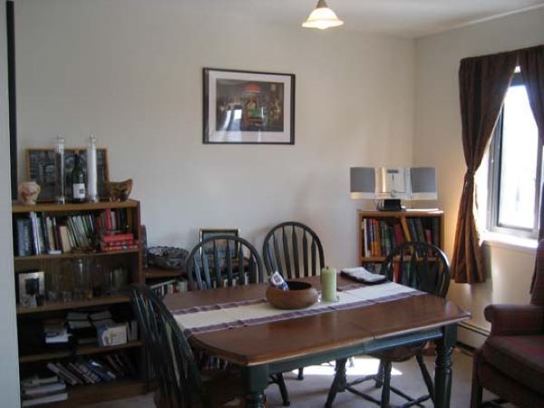 Building Photo - 607 W Wrightwood Ave
