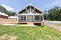 Building Photo - 1029 Smyzer