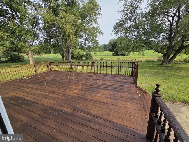 Building Photo - 41234 Bridges Farm Ln
