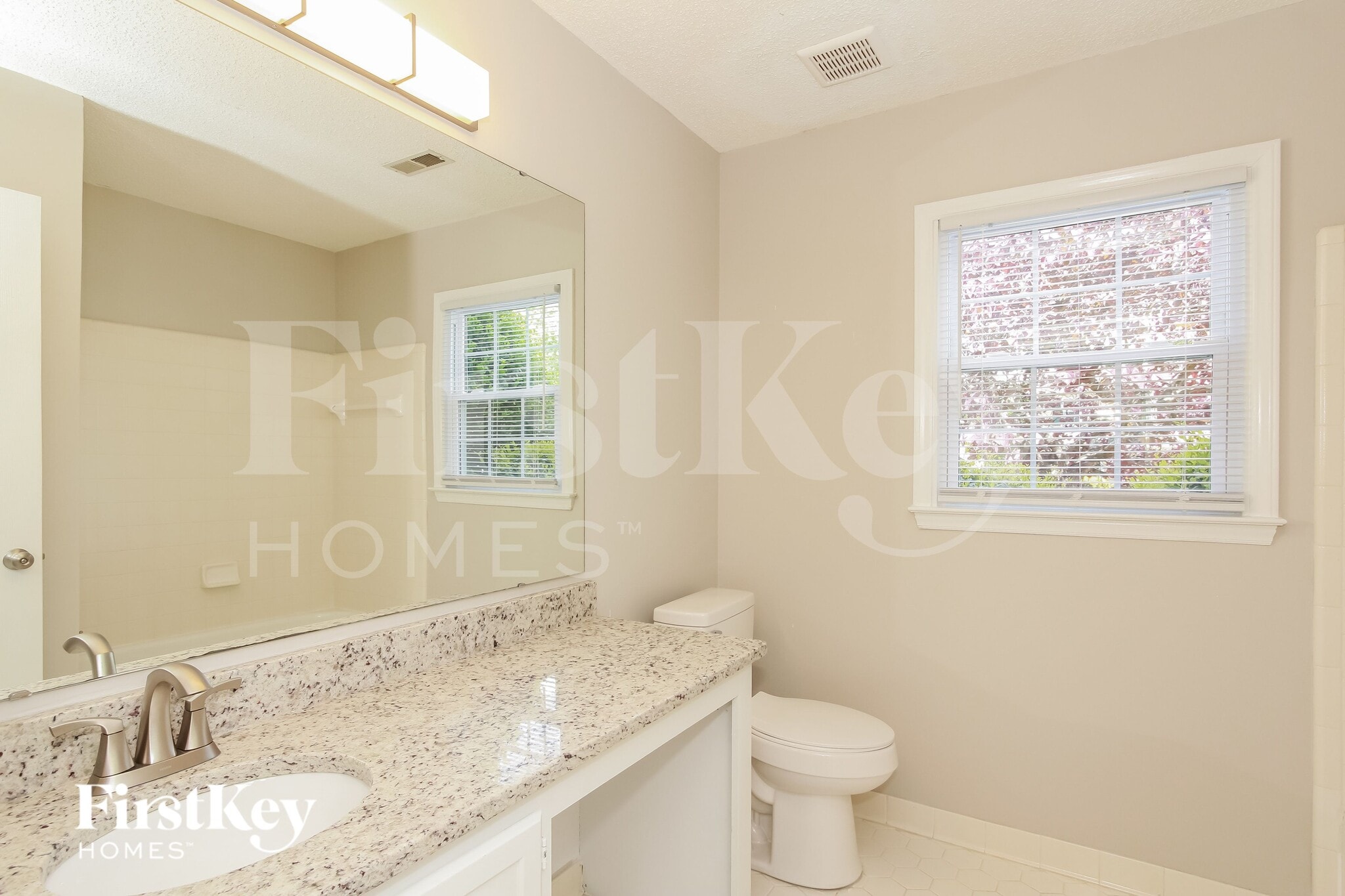 Building Photo - 13646 Annsdale Ln