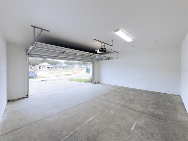 Building Photo - 551 Pothos St