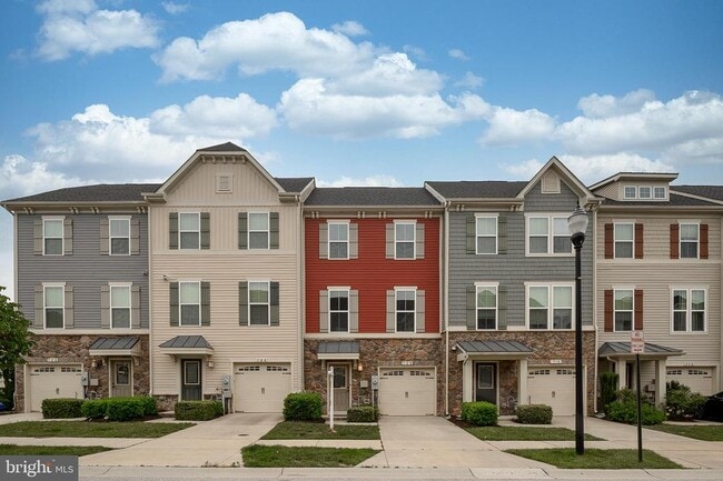 Primary Photo - 708 Apple Orchard Dr