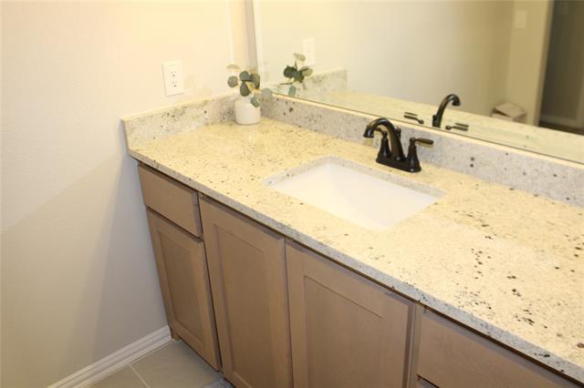 Building Photo - 4405 Copper Point Dr