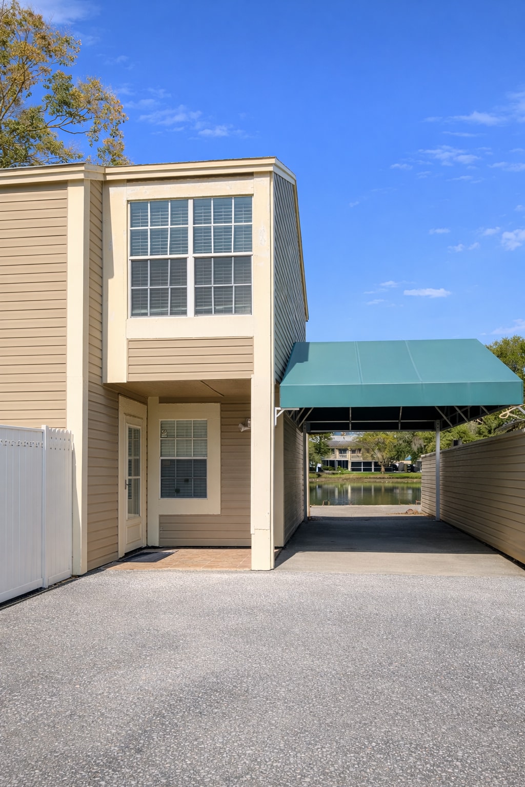 front - 6909 Lake Place Ct