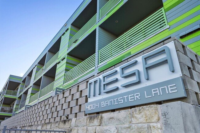 Building Photo - 4004 Banister Ln