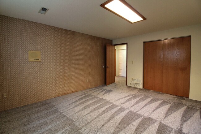 Building Photo - 4 Bedroom, 3 Bath Home in West Richland