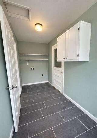 Building Photo - 4093 Hideaway Dr