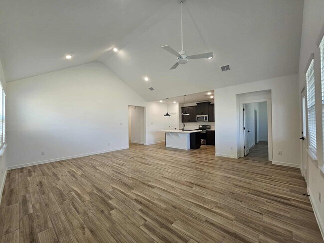 Building Photo - 8419 Tranquil Bay Ct