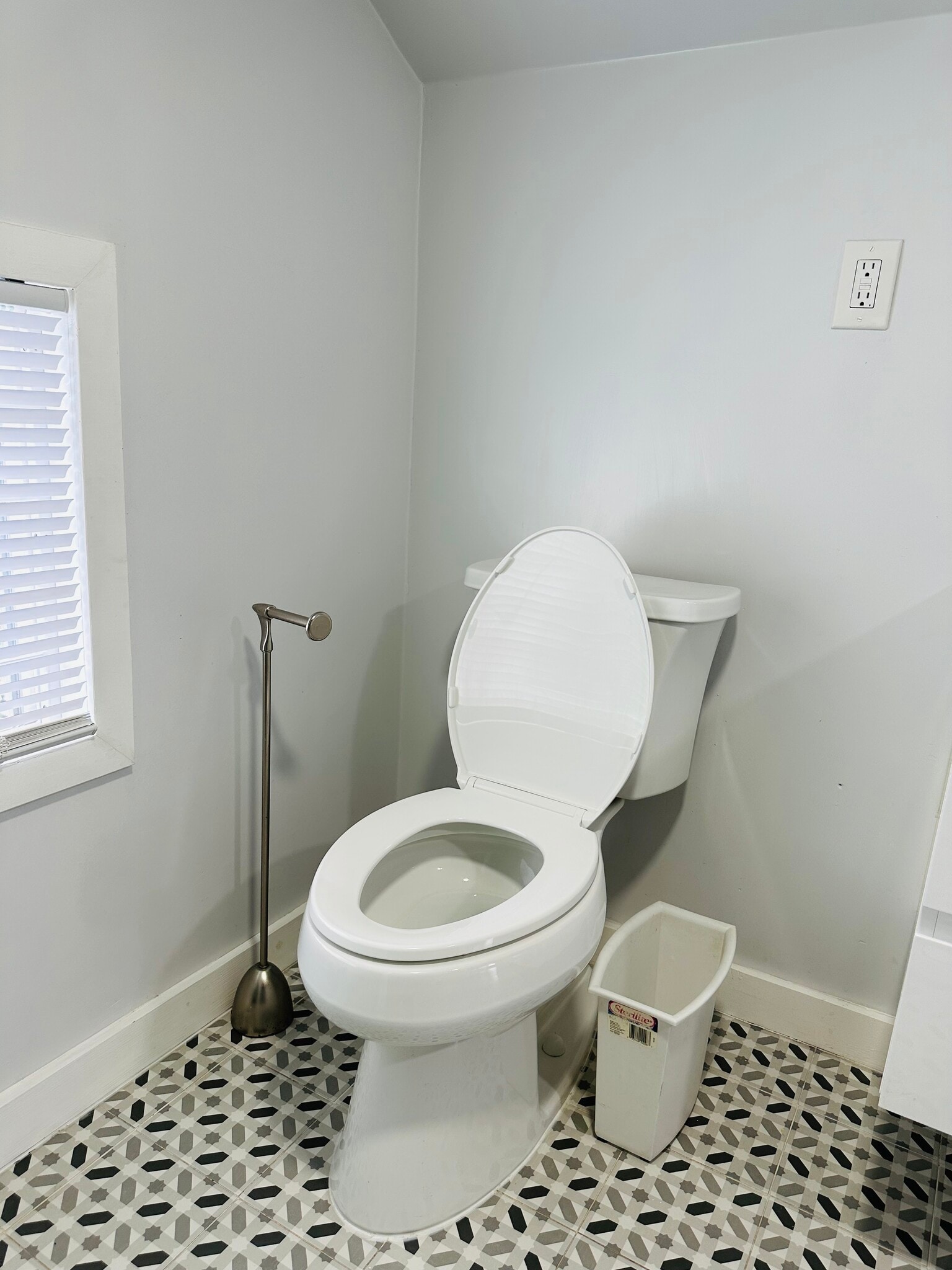 Building Photo - 2707 Cridge St