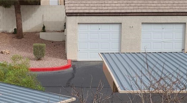 Building Photo - 555 E Silverado Ranch Blvd