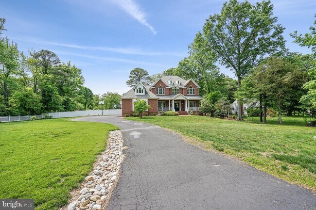 Building Photo - 5248 Clifton St