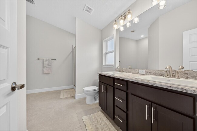 Building Photo - 8705 Merano Ave