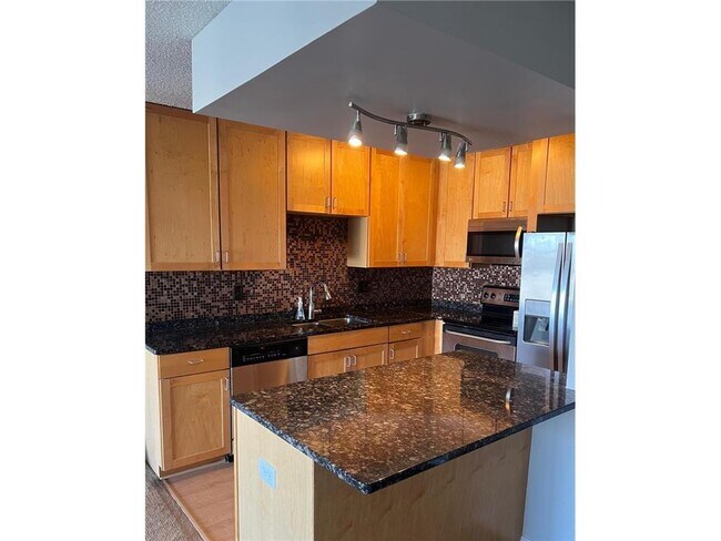 Building Photo - 401 S 1st St