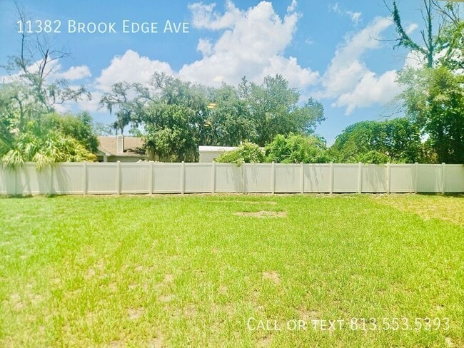 Building Photo - 11382 Brook Edge Ave