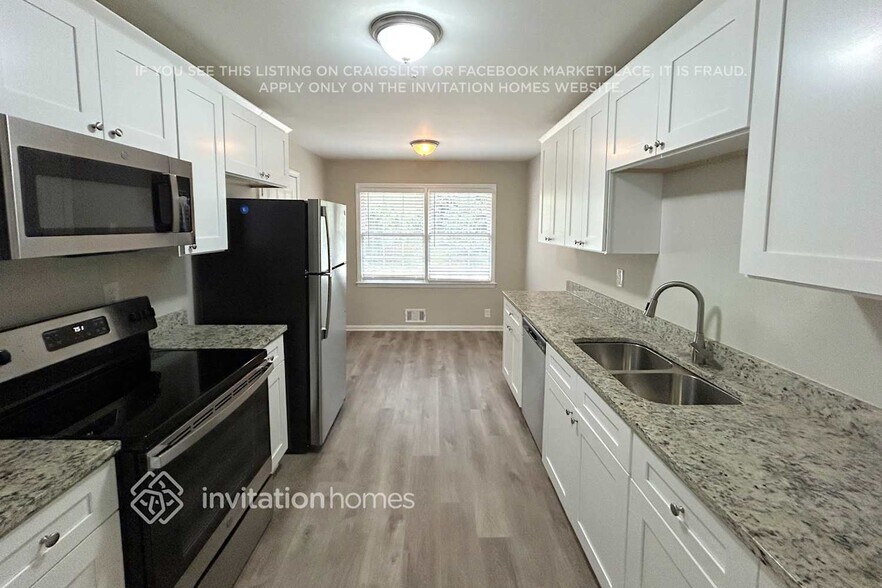 Building Photo - 2157 Rolling View Dr