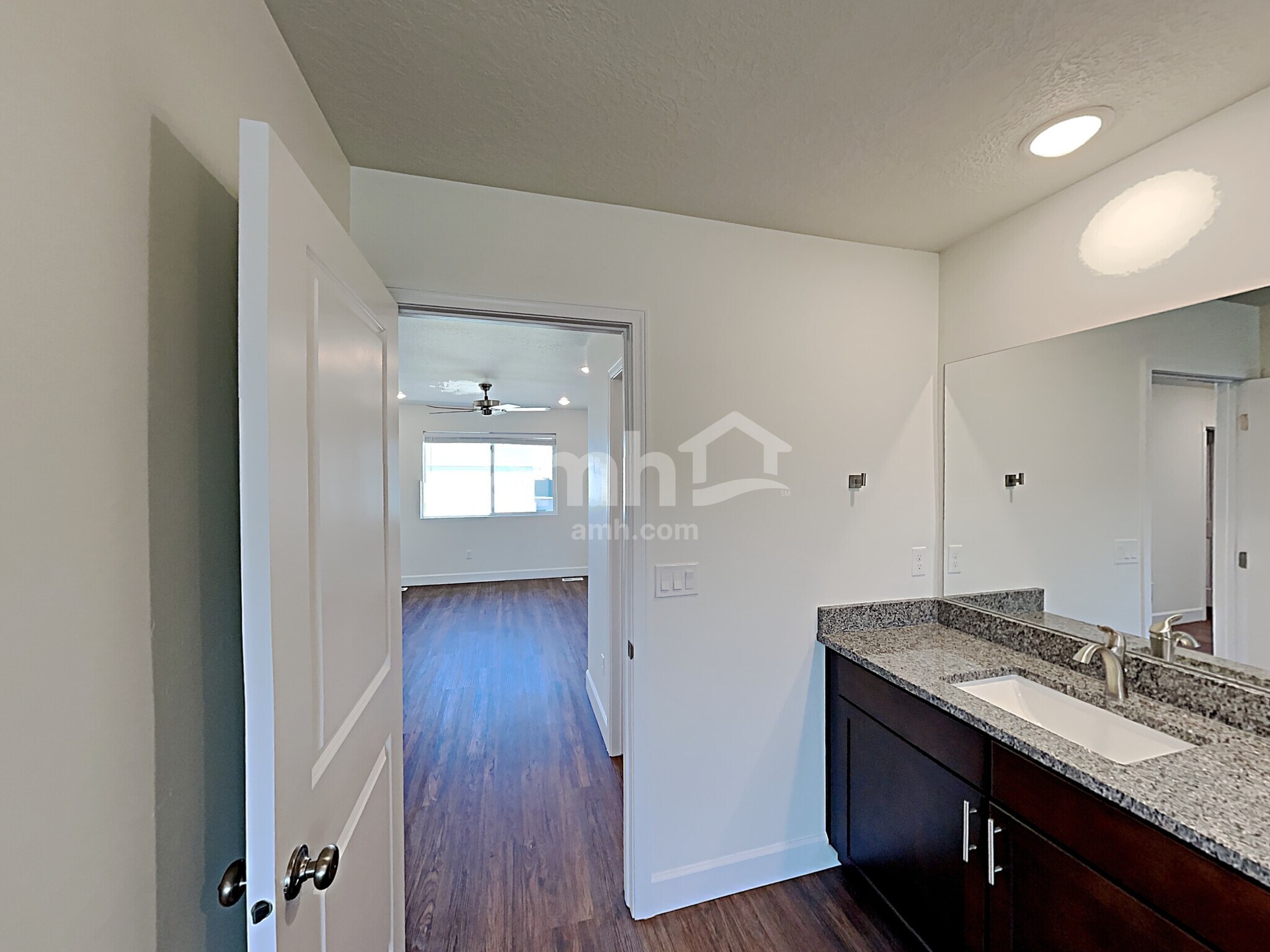 Building Photo - 291 N Gibbons Ln