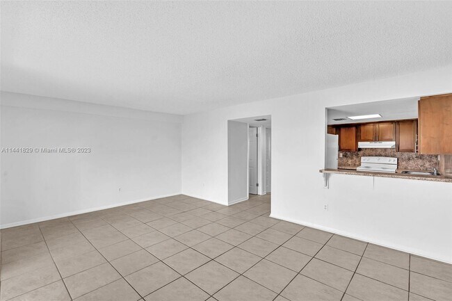 Building Photo - 311 Gulfstream Rd