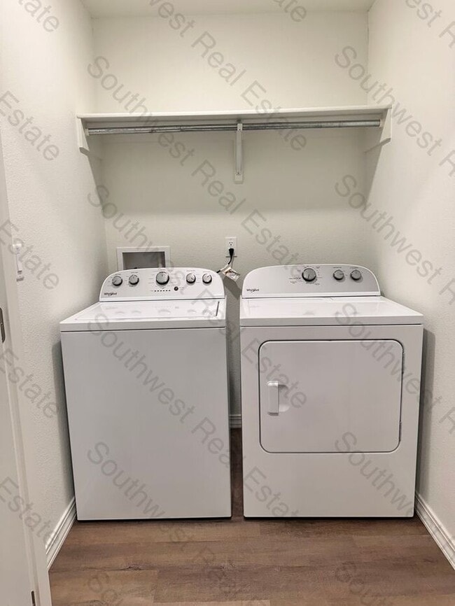 Building Photo - Brand New 2 bedroom 2 bath apartment