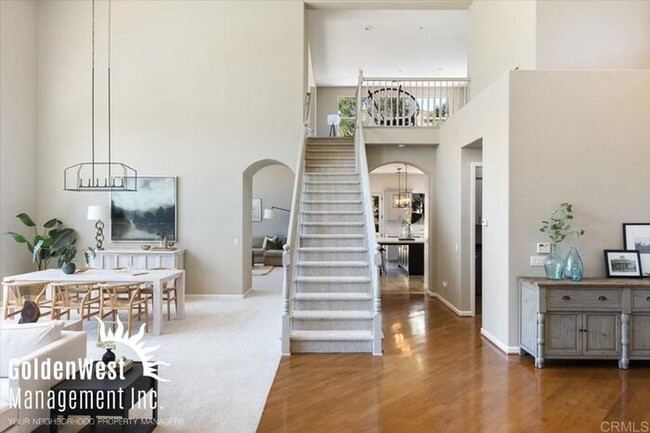 Building Photo - Luxurious 4Bdm 3Ba Escondido Estate with R...