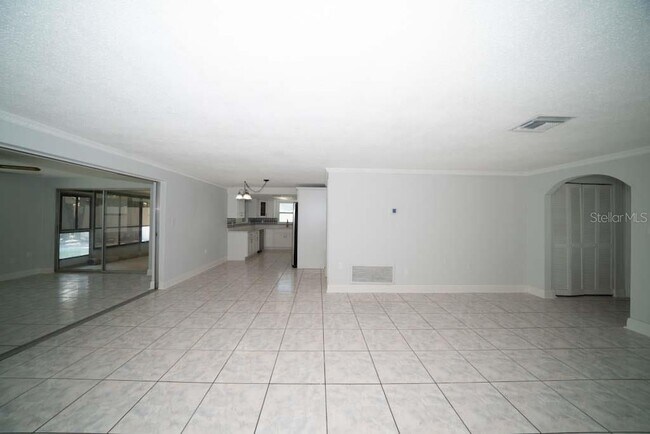 Building Photo - 8948 Lido Ln