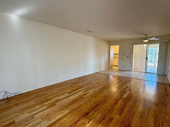 Building Photo - Charming 2 Bedroom in Oceanside 55+ Community