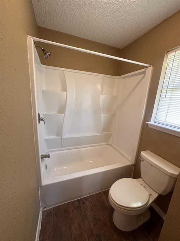 Building Photo - 2307 Edgedale Dr