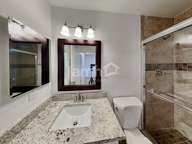Building Photo - 3017 S Mandy Cir