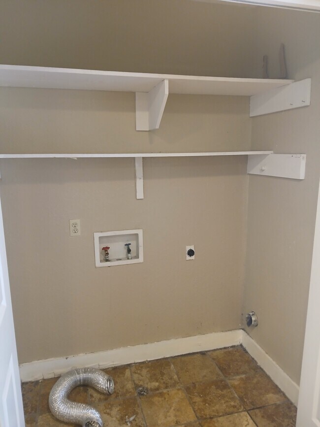 Building Photo - 5101 Middlecoff Cir