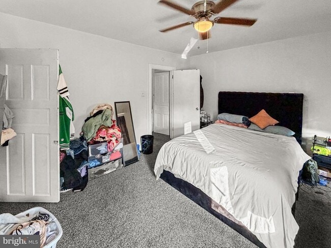 Building Photo - 413 Walnut St