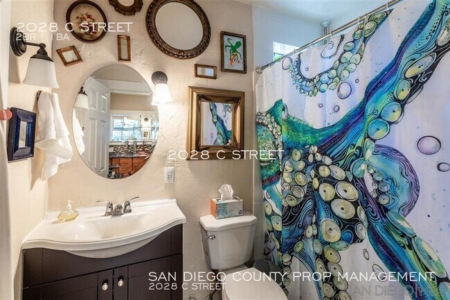 Building Photo - 2028 C St