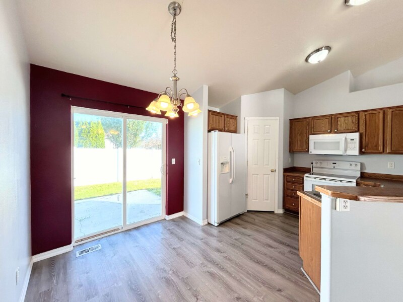 Building Photo - 1129 Golden Pheasant Dr