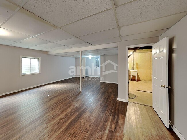 Building Photo - 2269 Jason Dr