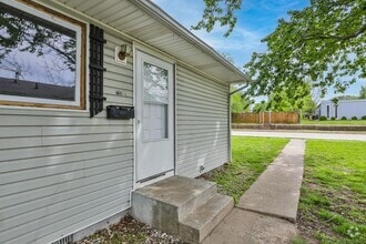 Building Photo - 1 Bedroom | 1 Bathroom | Apartment | Locat...