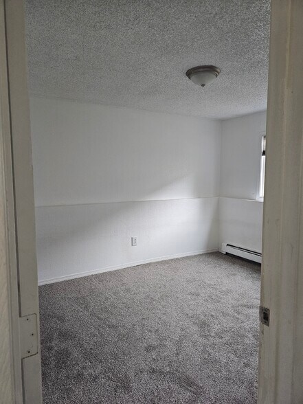 Building Photo - 158 Dean Pl