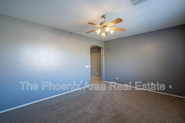 Building Photo - 110 W Cardinal Way