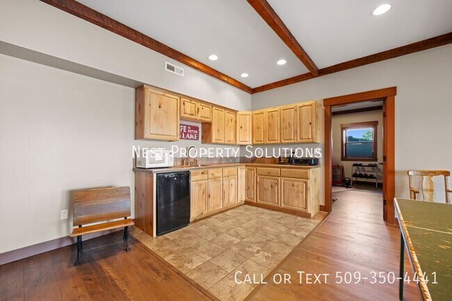 Building Photo - 4839 Rd 6.5 NE