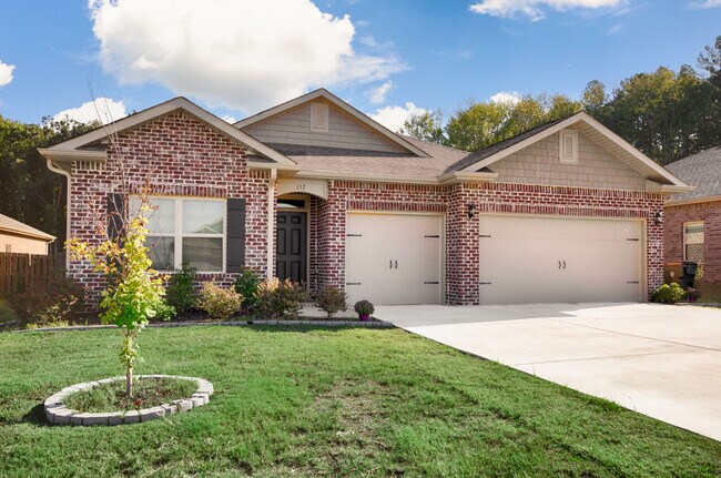 Building Photo - 157 High Leaf Dr
