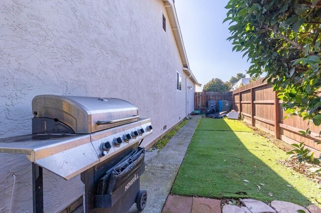 Building Photo - 1100 Merrill Ct