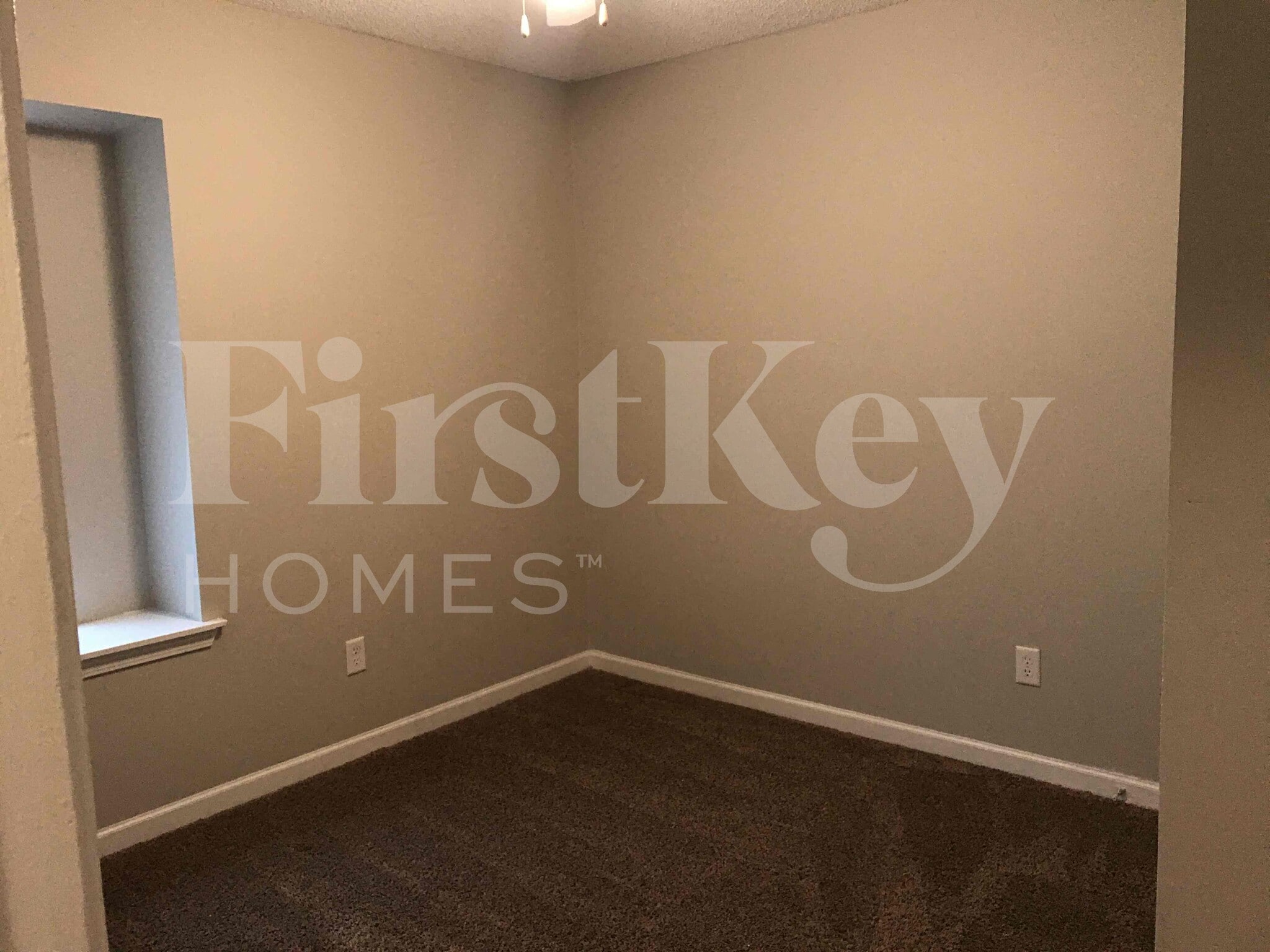 Building Photo - 6418 S Fawn Hollow Cir