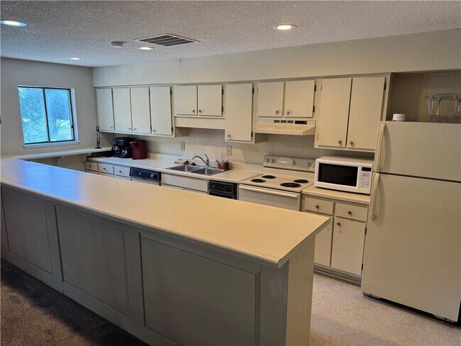 Building Photo - 5005 Wingate Way