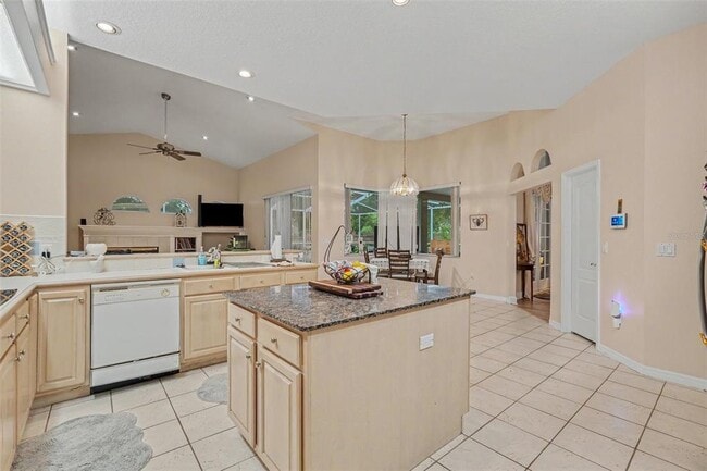 Building Photo - 702 Brooker Ridge Ct