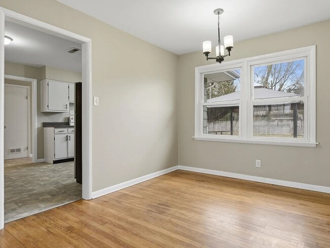 Building Photo - 2110 Carlisle Rd