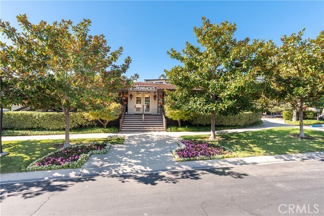 Building Photo - 28 Sycamore Ln