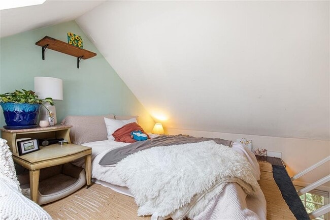 Building Photo - 74 3rd St