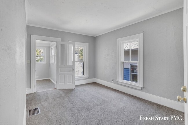 Building Photo - Charming 3-Bedroom Home in the Heart of Ka...