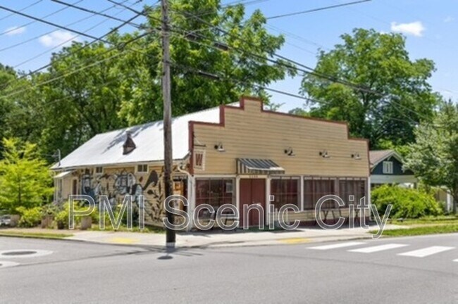 Building Photo - 3813 Pennsylvania Ave