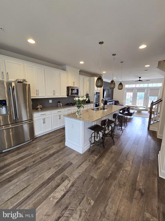 Building Photo - 2842 Golden Gate Ct