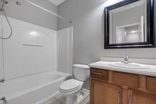 Building Photo - Southwood Townhome with Community Pool