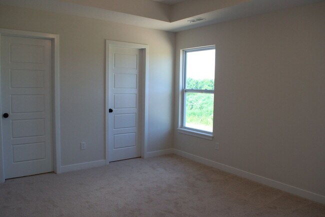 Building Photo - New construction three-bedroom 2-bathroom Home In Tuscany Ridge!
