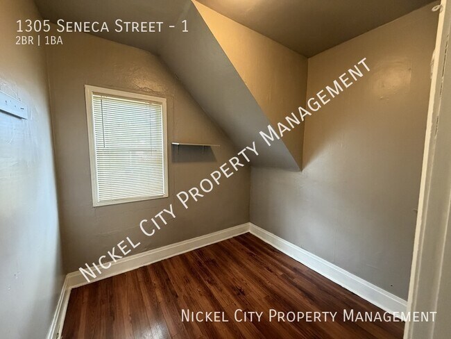 Building Photo - 1305 Seneca St